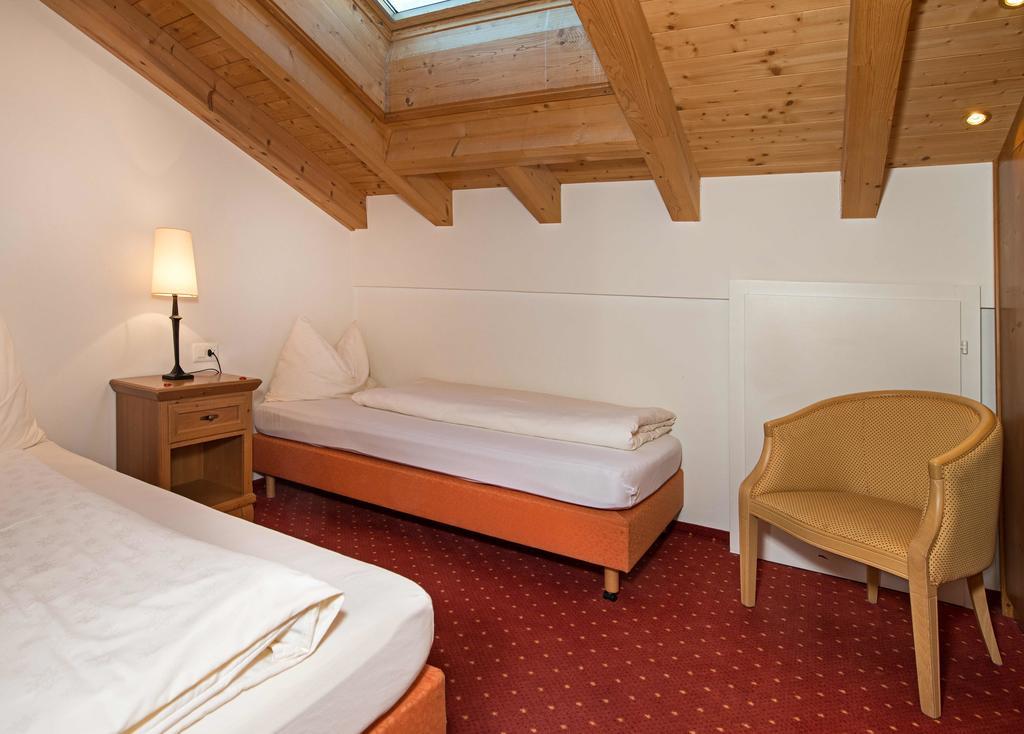 Hotel Dufour Chalet - Adults Only Церматт Екстер'єр фото